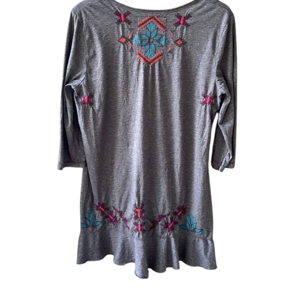 012JW // Johnny Was Los Angeles Cotton Blend Embroidered Step Hem Tunic // L - Picture 6 of 10